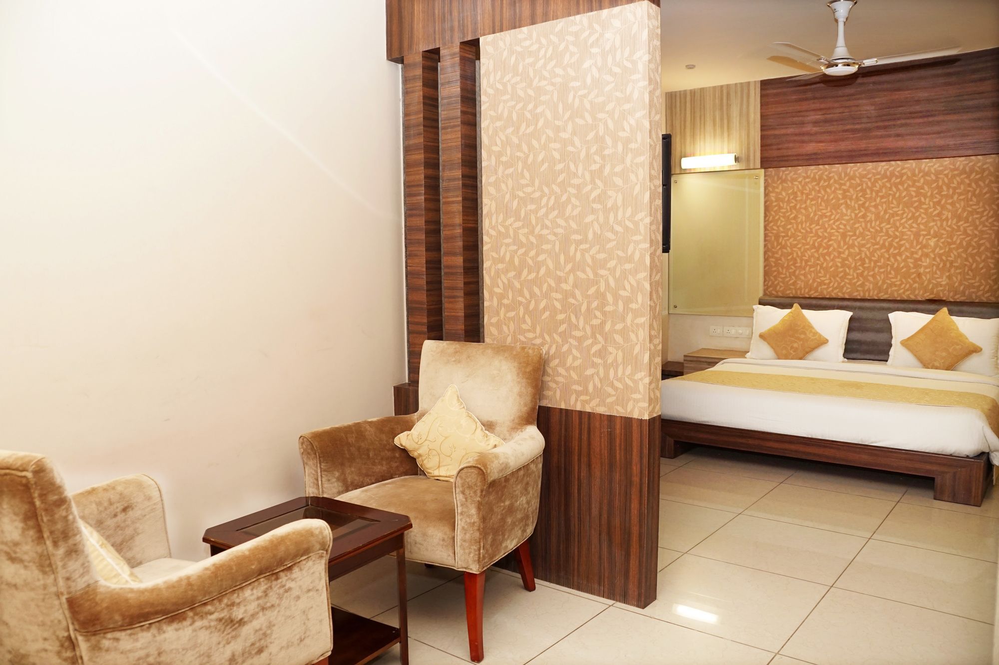 Hotel Gormoh 阿穆达巴 外观 照片